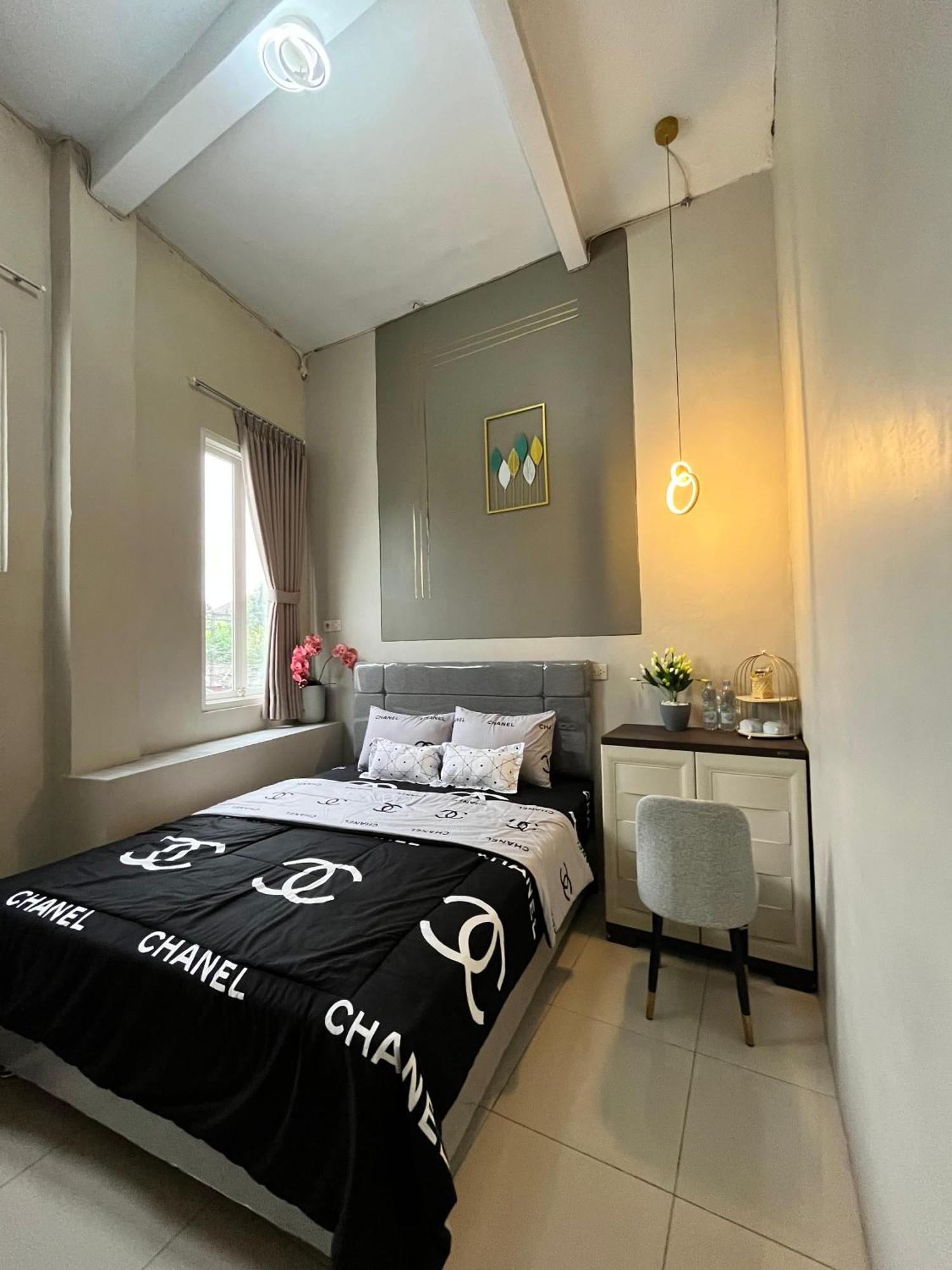 Java Hostel Tumpak Sewu Sidomukti Exteriör bild